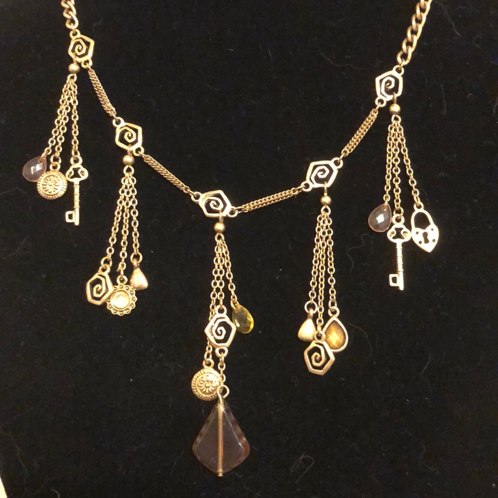 Multi drop pendant necklace